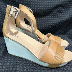 Dr. Scholl's Beige Footbed Sandals